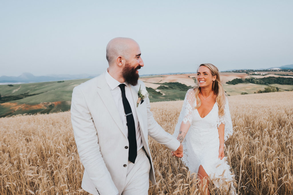 bride and groom portrait in evening sun at cortijo barranco jerez wedding photographer spain